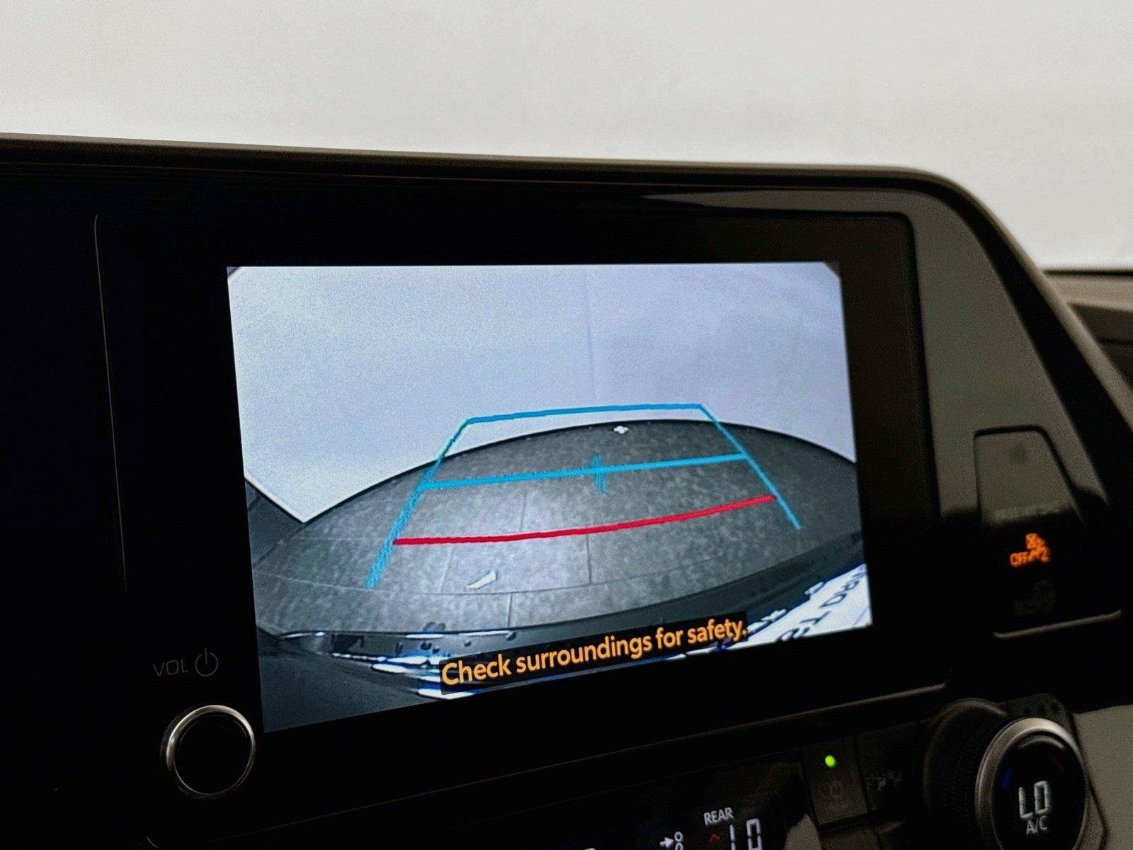 Certified 2025 Toyota Highlander XLE FWD image 26