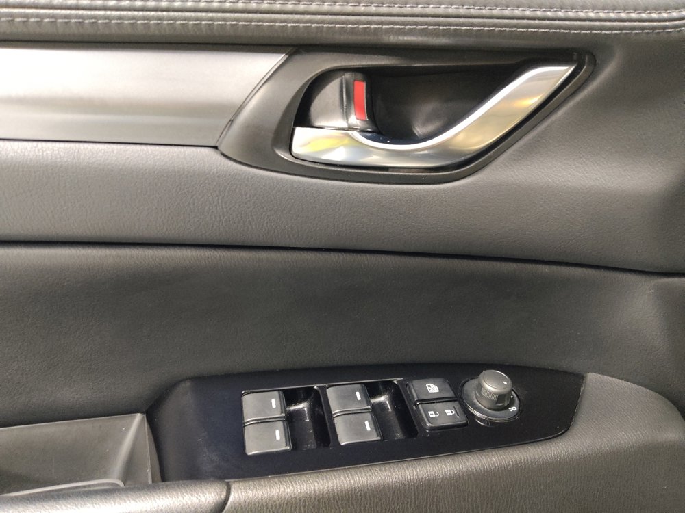 Used 2019 MAZDA CX-5 Touring image 27