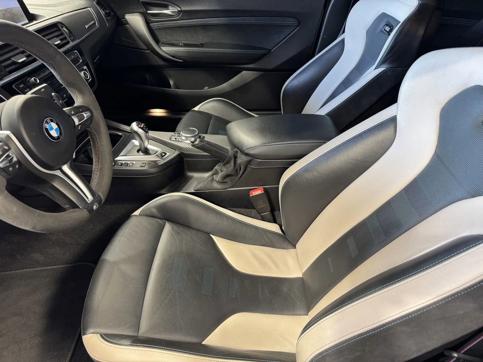Used 2021 BMW M2 Competition RWD image 9