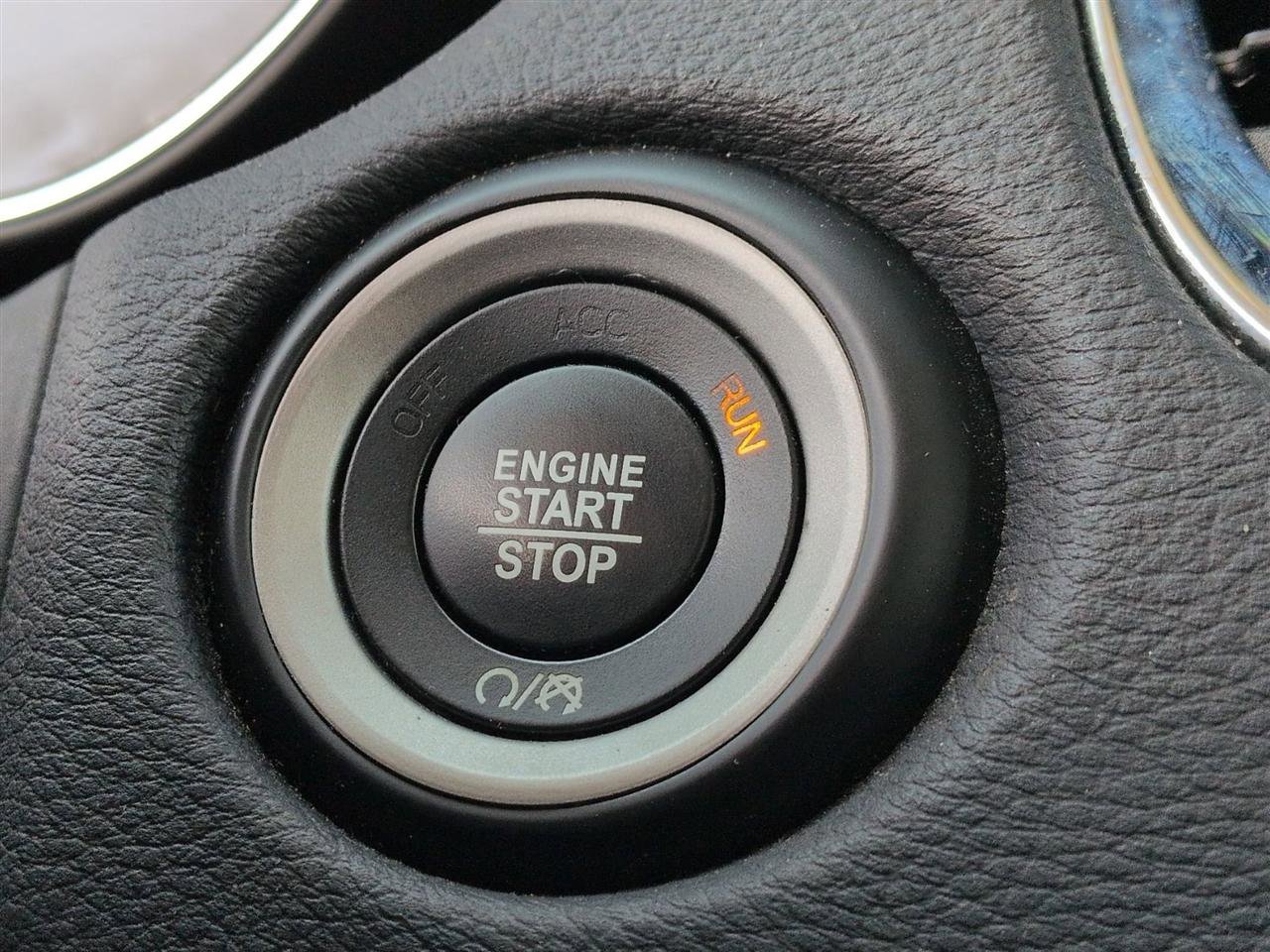 Used 2018 Dodge Durango AWD image 27