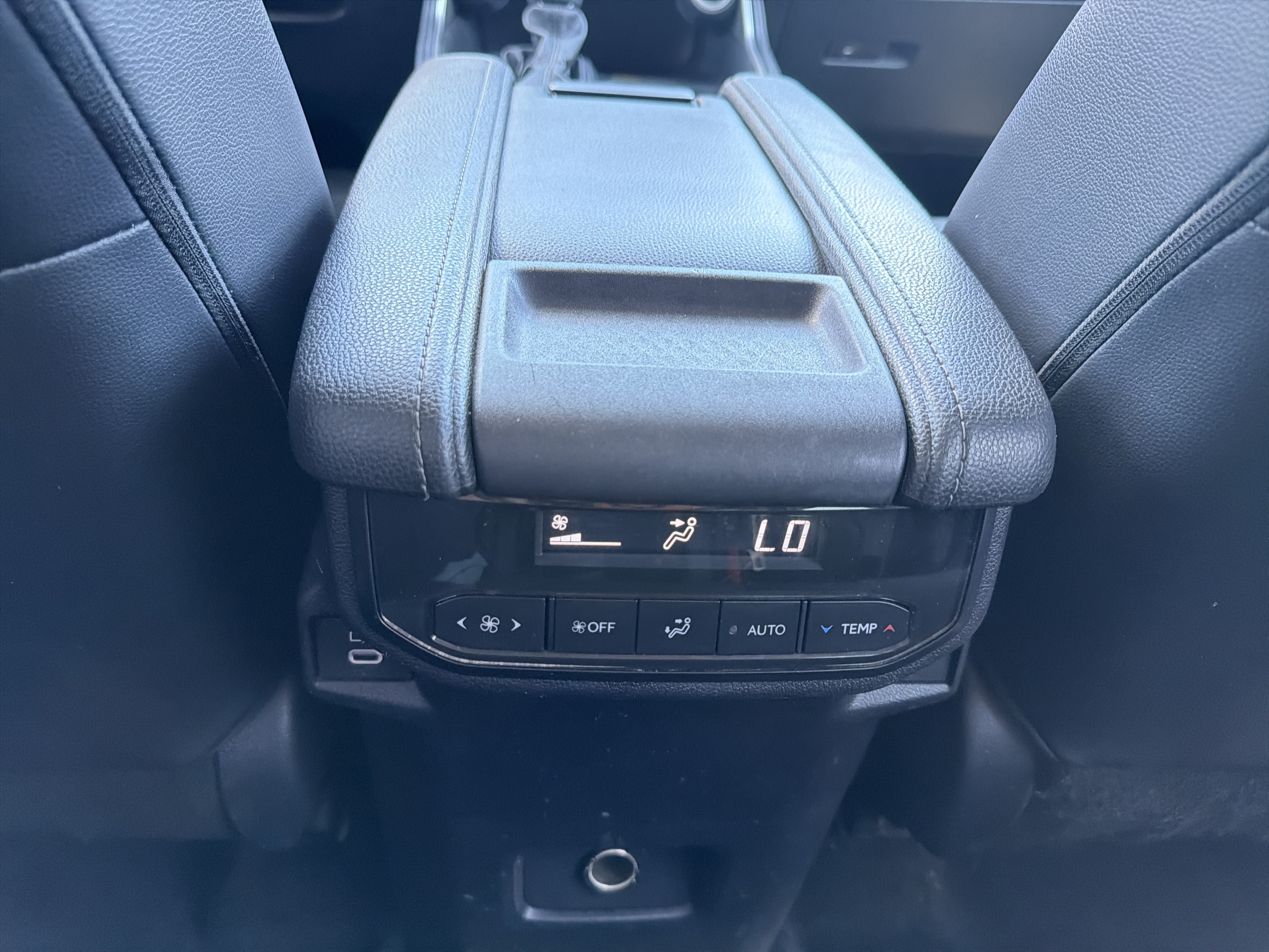 Certified 2024 Toyota Grand Highlander AWD image 23