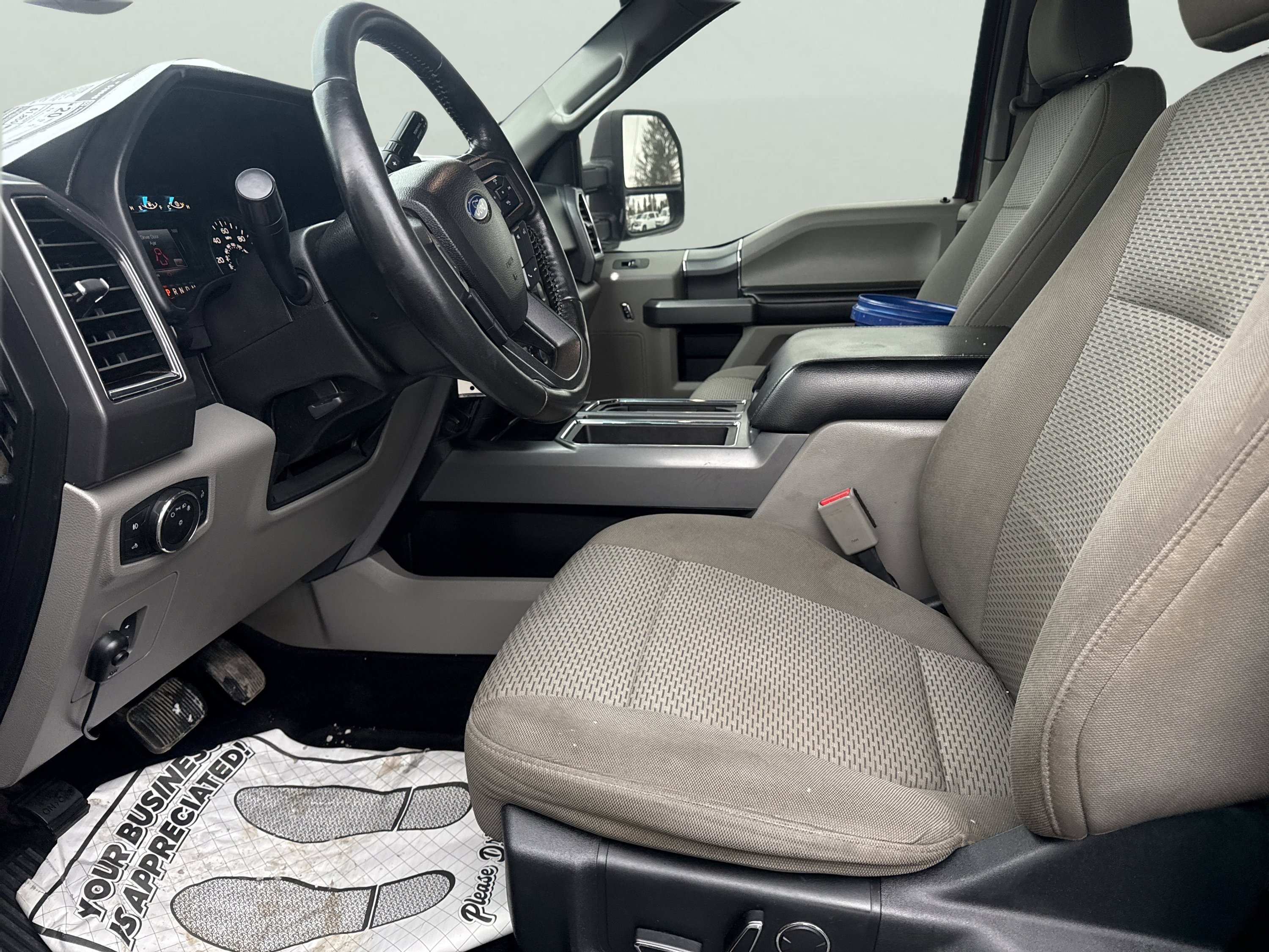 Used 2017 Ford F150 XLT w/ Equipment Group 302A Luxury image 16