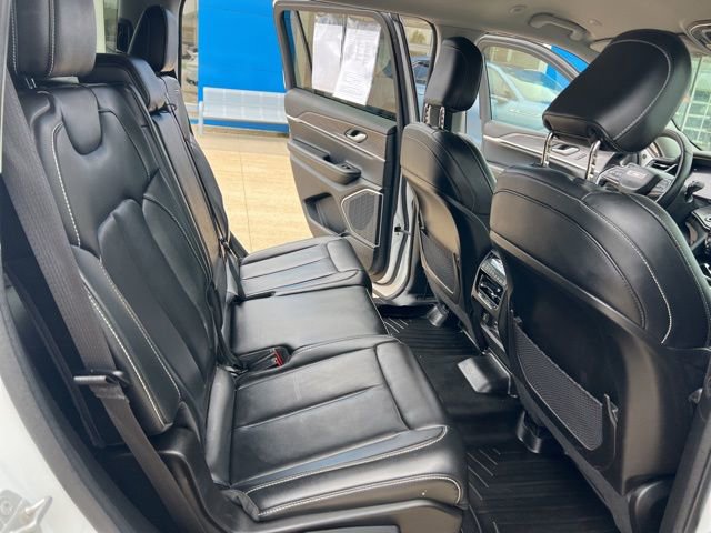 Used 2022 Jeep Grand Cherokee L Limited image 18