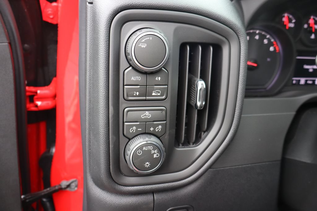 New 2026 Chevrolet Silverado 1500 W/T w/ WT Value Package AWD/4WD image 9