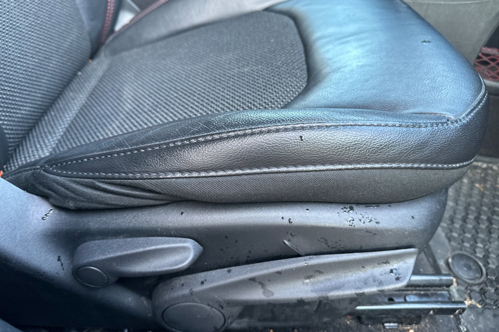 Used 2018 Jeep Compass Trailhawk image 23