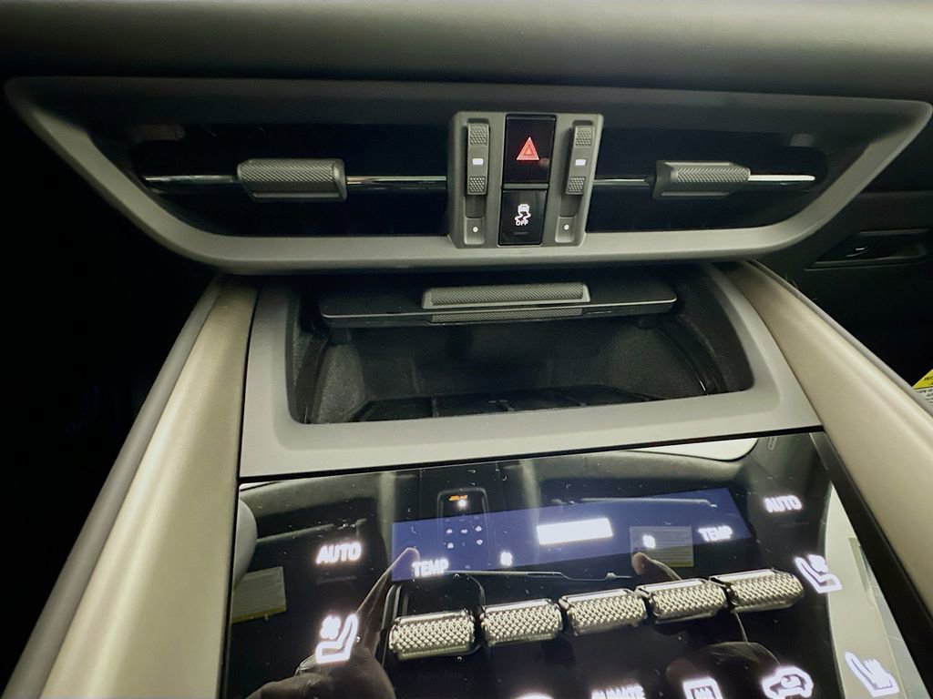 New 2025 Porsche Macan Turbo Electric image 18