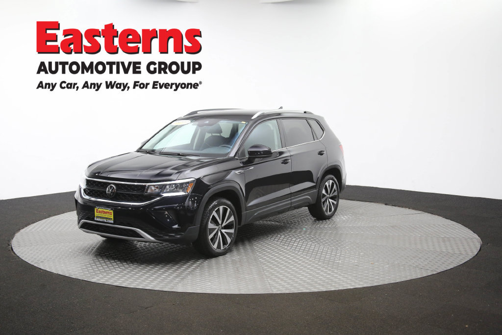 Used 2024 Volkswagen Taos SE FWD image 55