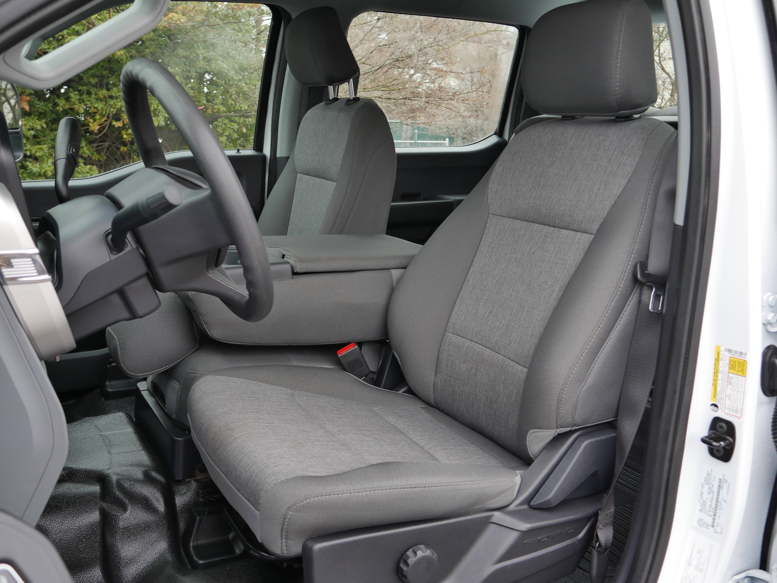 Certified 2024 Ford F250 XL w/ XL Chrome Package image 32