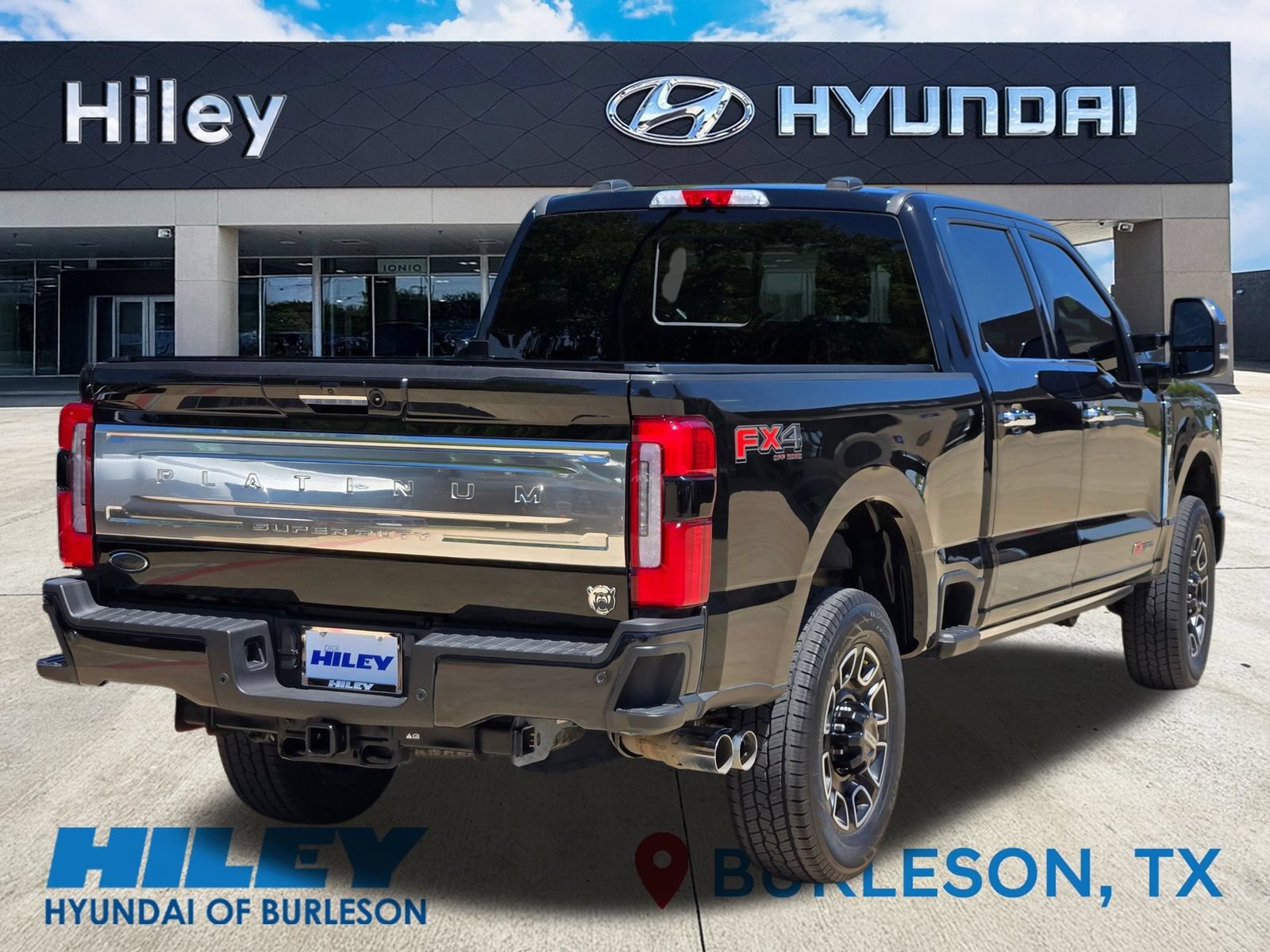 Used 2024 Ford F250 Platinum AWD/4WD image 4