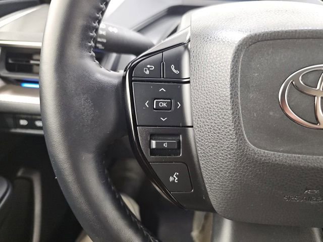 Used 2025 Toyota Prius XLE image 19