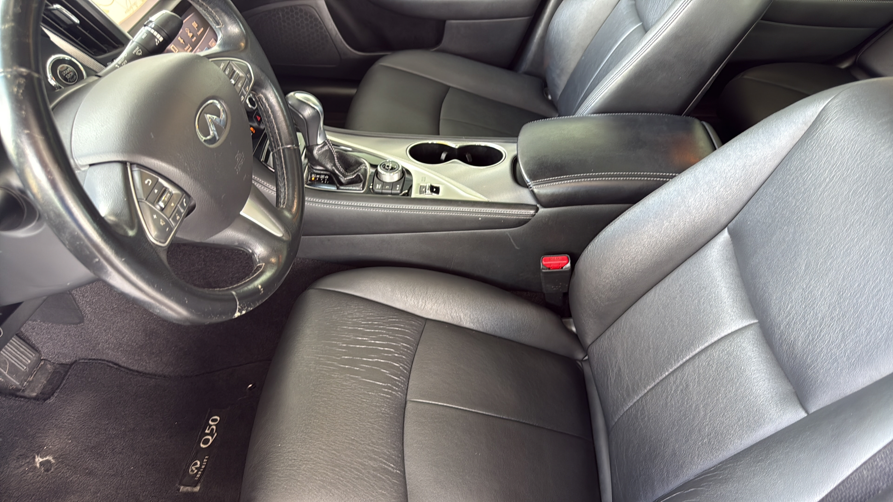 Used 2015 INFINITI Q50 Premium w/ Navigation Package RWD image 16