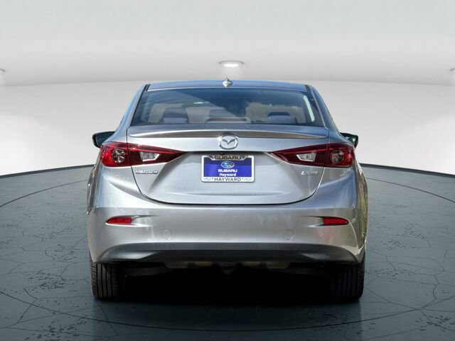Used 2016 MAZDA MAZDA3 i Touring w/ Popular Equipment Package FWD image 5