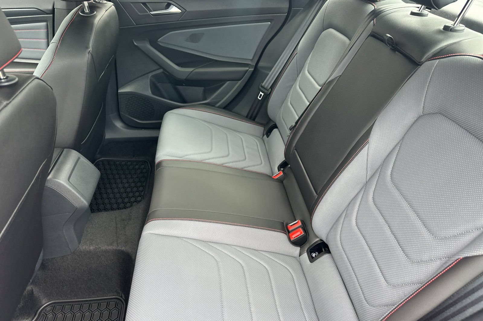 New 2026 Volkswagen Jetta GLI Autobahn FWD image 10