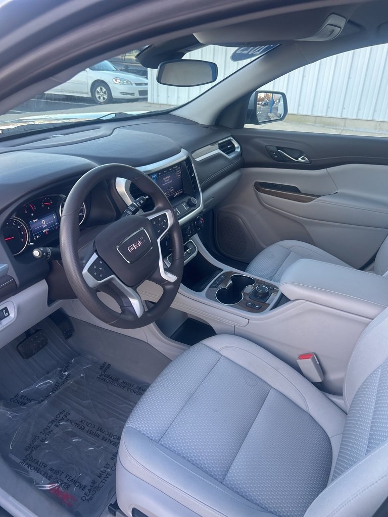 Certified 2023 GMC Acadia SLE w/ Driver Convenience Package image 13