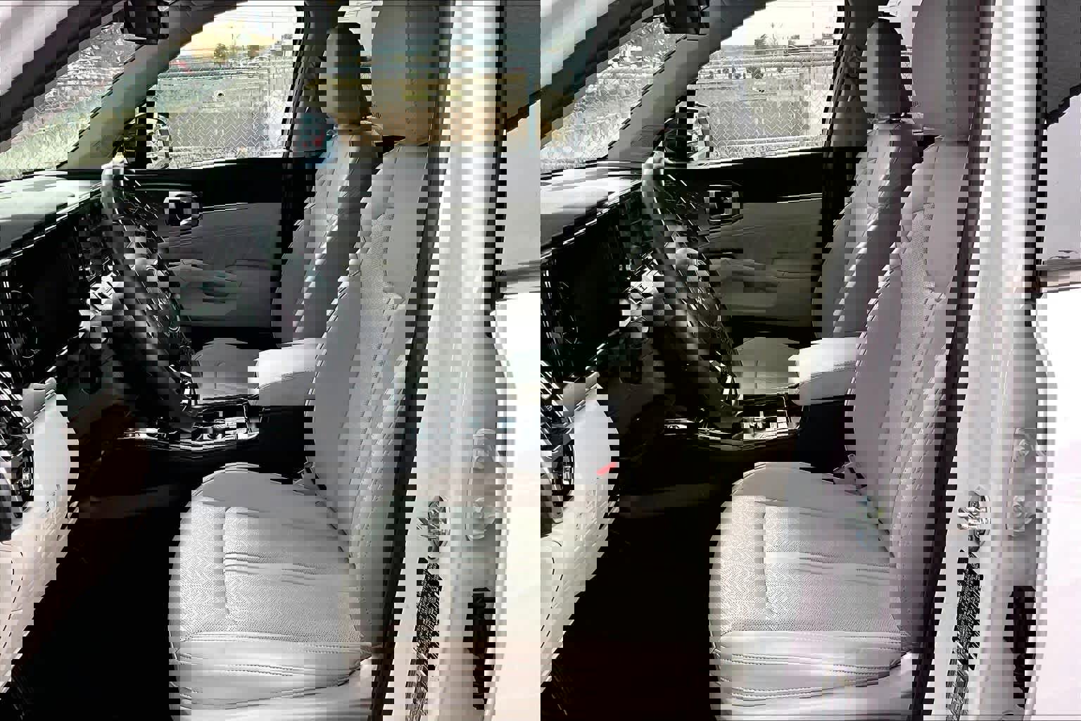 Used 2023 Kia Sorento SX image 7