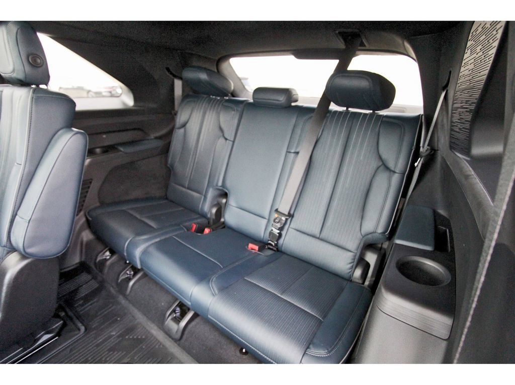 Used 2025 Cadillac Escalade IQ Sport 2 image 13