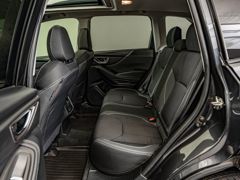 Used 2019 Subaru Forester Premium w/ All-Weather Package image 31