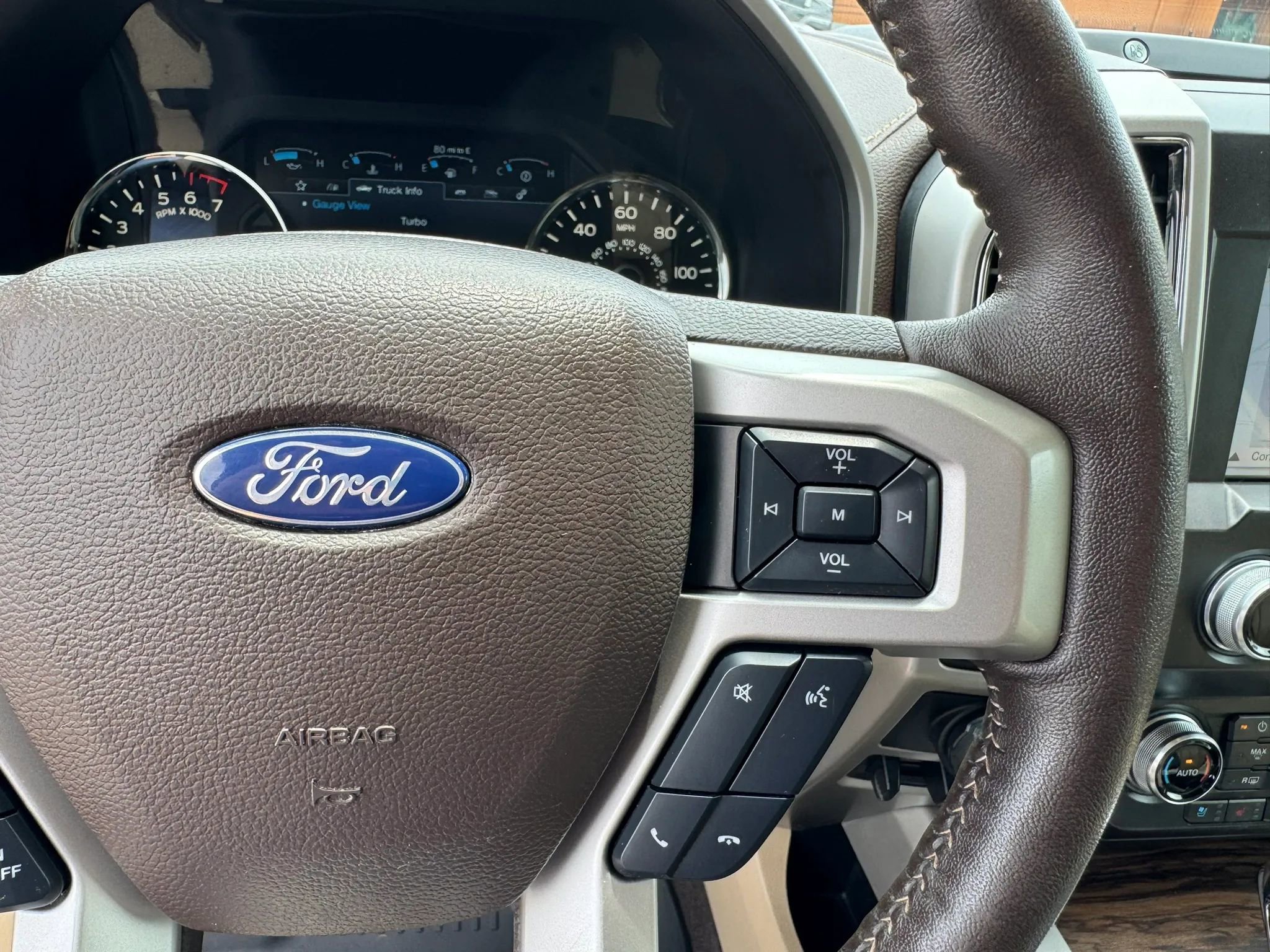 Used 2019 Ford F150 Lariat w/ Equipment Group 502A Luxury RWD image 36