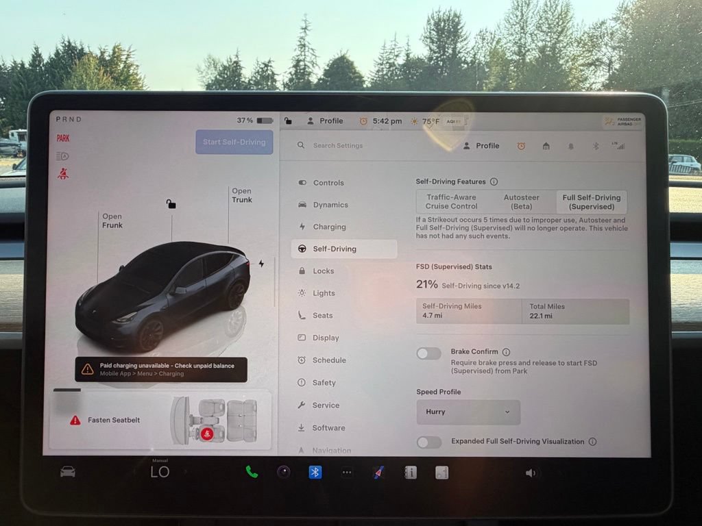 Used 2024 Tesla Model Y Long Range AWD/4WD image 17