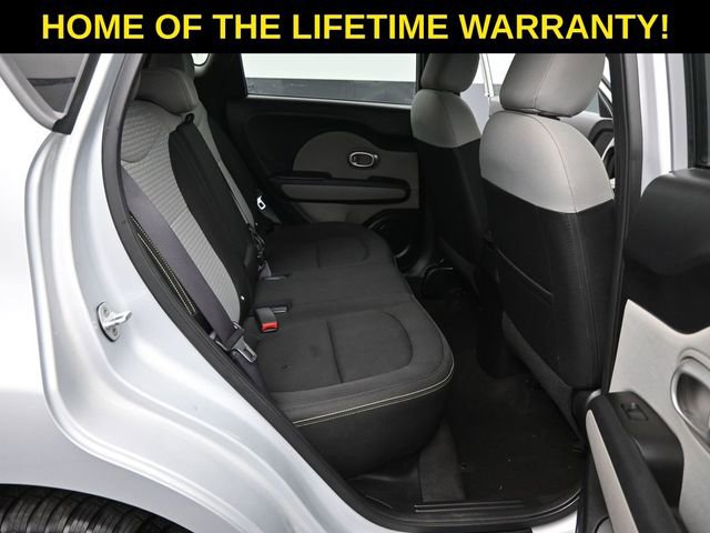 Used 2016 Kia Soul + image 38
