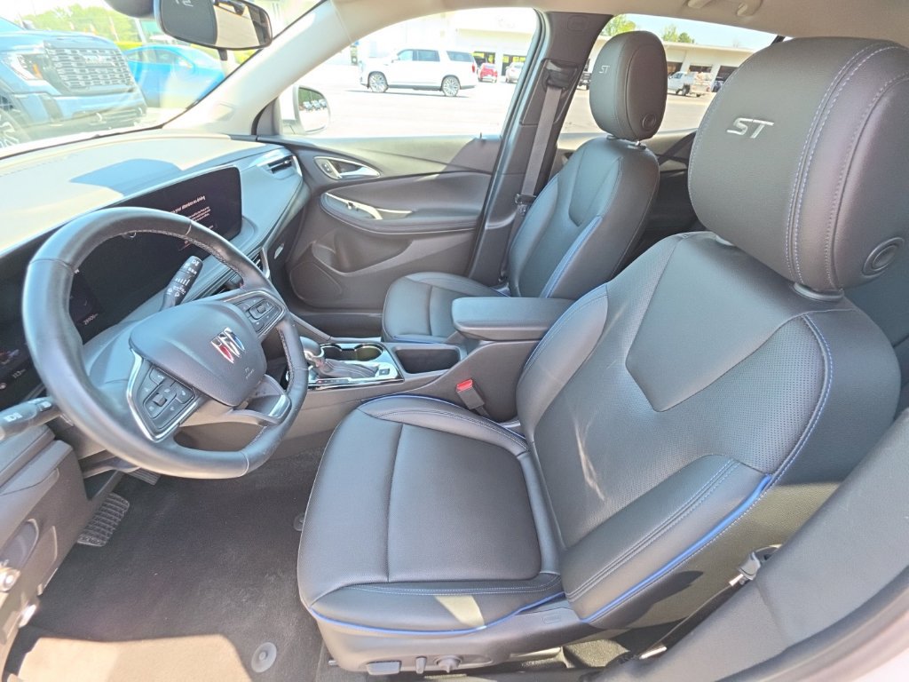Certified 2025 Buick Encore GX Sport Touring w/ Comfort Package FWD image 16