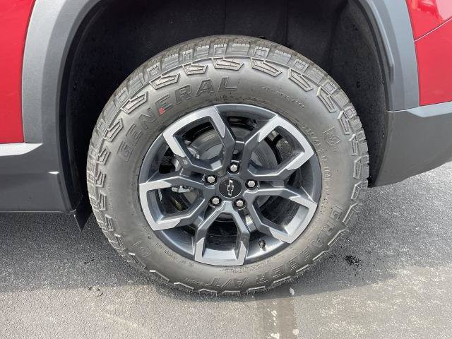 New 2026 Chevrolet Equinox ACTIV w/ Convenience Package III AWD/4WD image 28