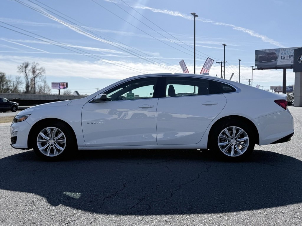 Used 2024 Chevrolet Malibu LT image 4