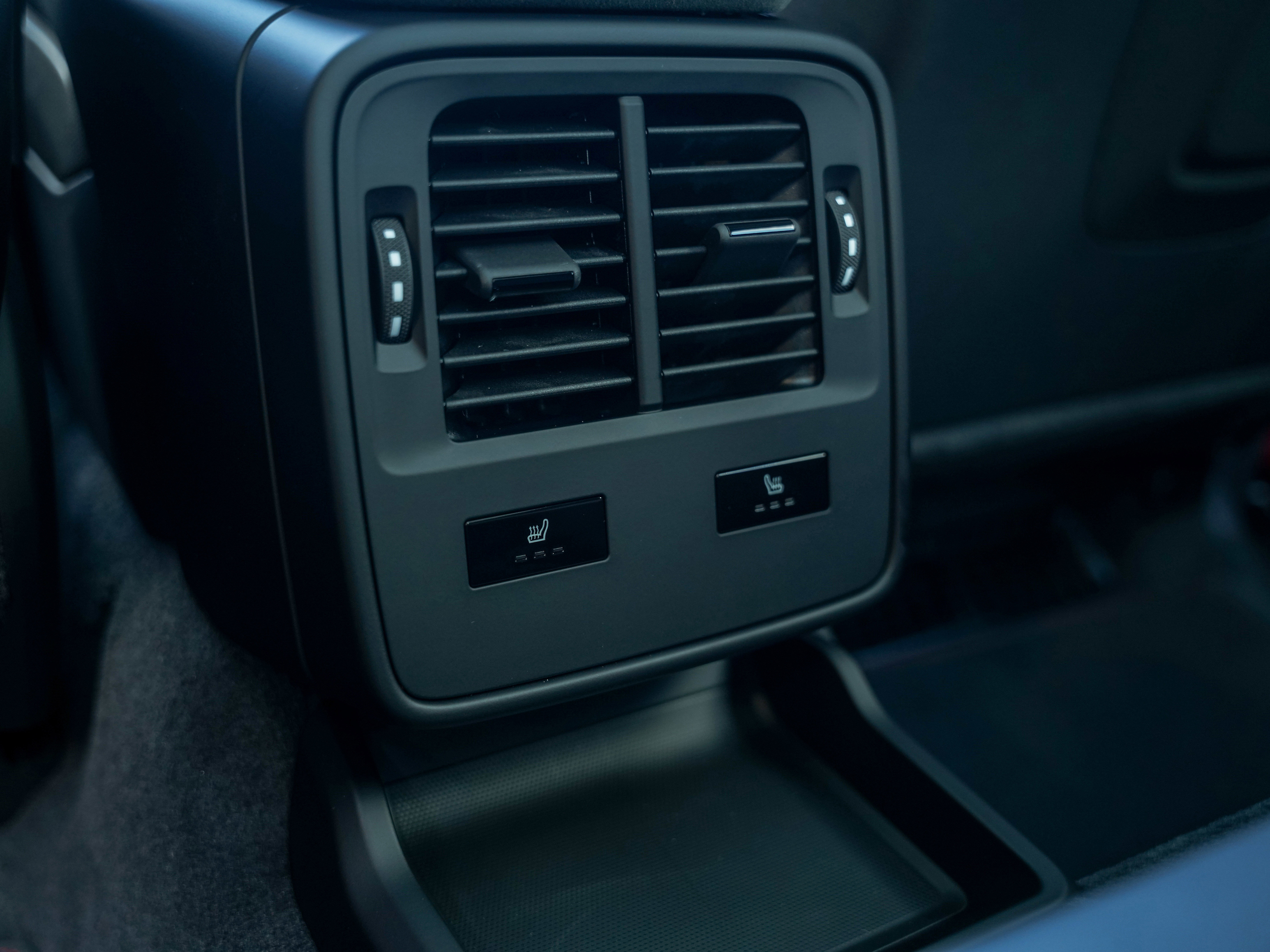 New 2025 Porsche Taycan GTS image 29