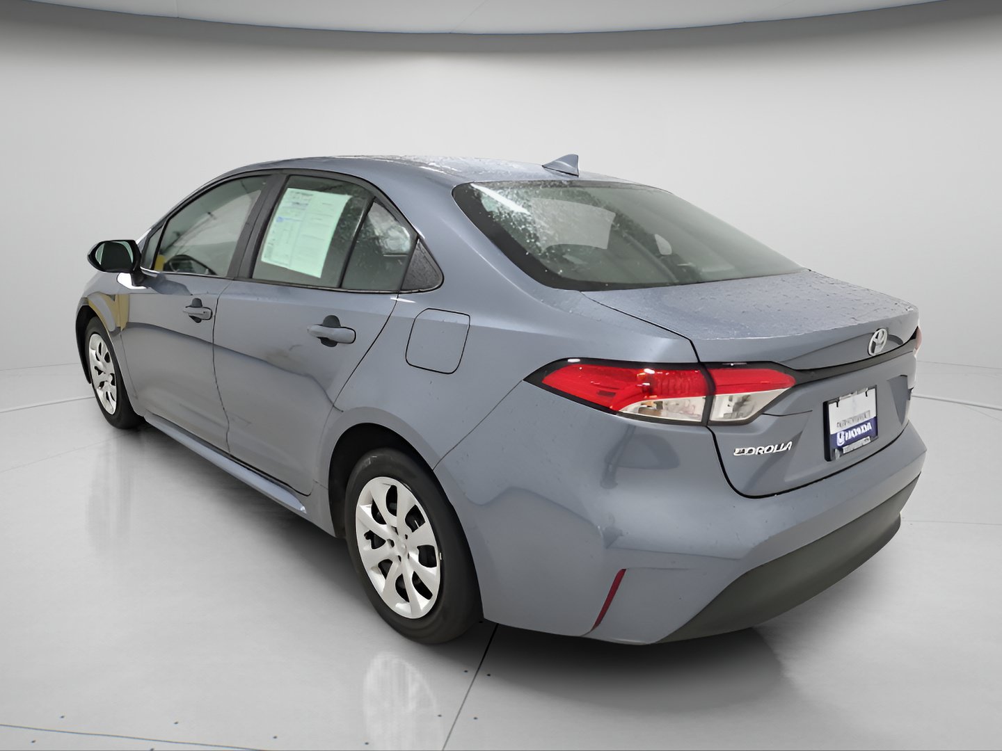 Used 2024 Toyota Corolla LE FWD image 5