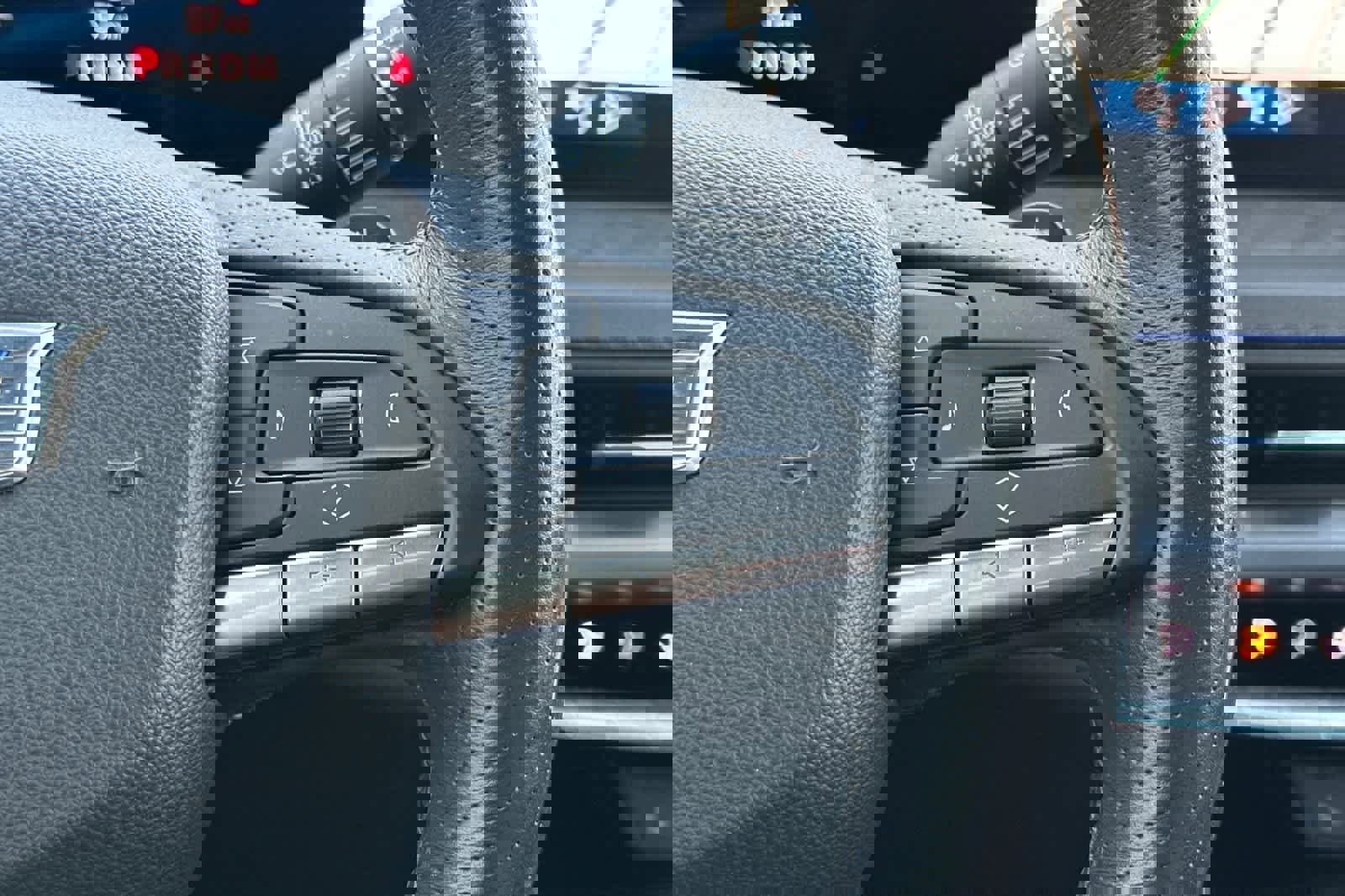 Used 2024 Cadillac XT4 Sport w/ Technology Package image 28