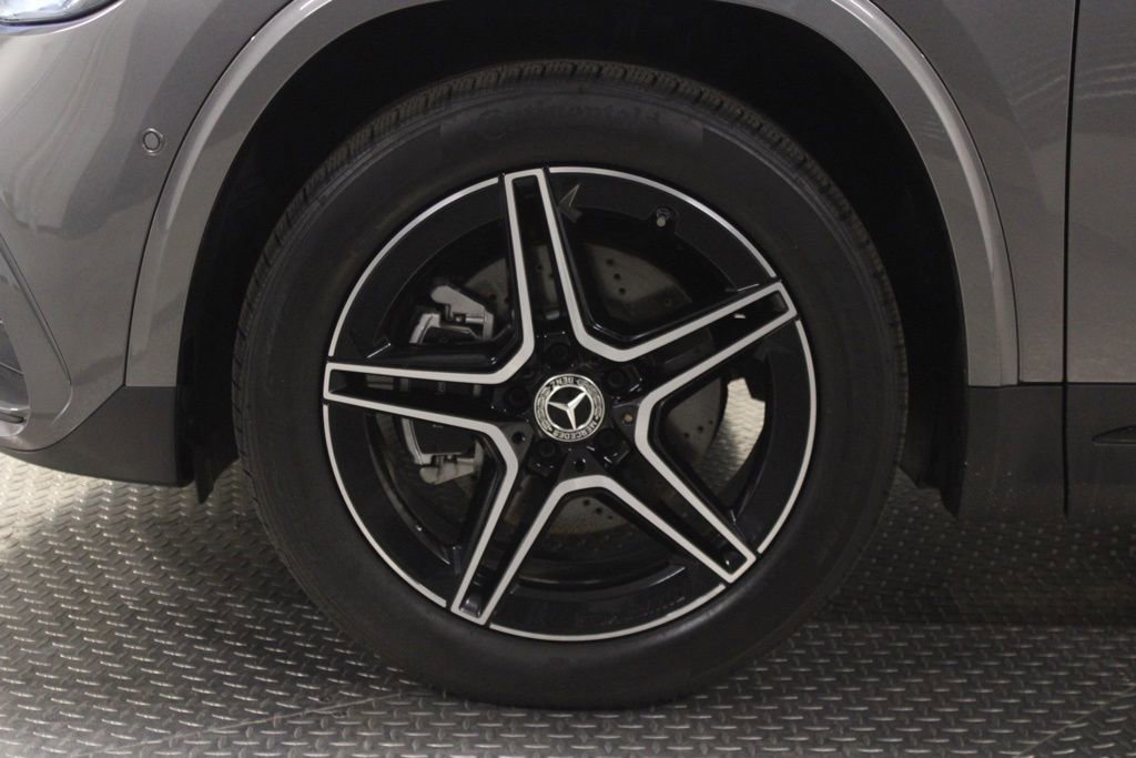 Certified 2025 Mercedes-Benz GLA 250 image 12