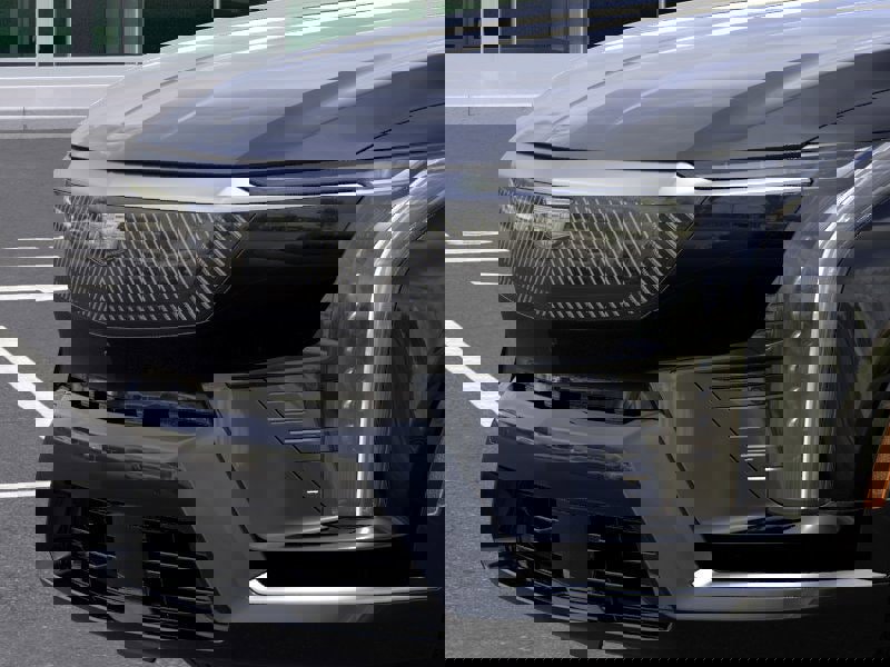 New 2025 Cadillac Optiq Luxury 1 image 37