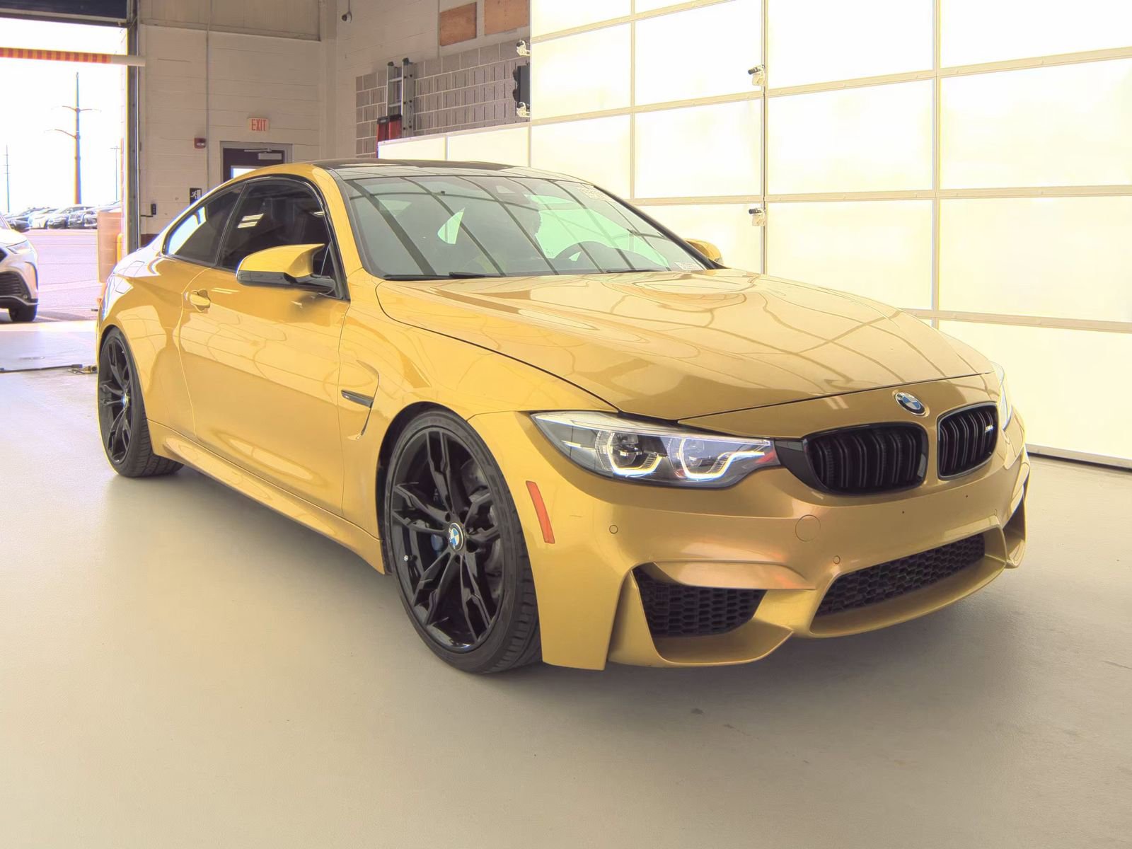 Used 2019 BMW M4 Coupe w/ Competition Package RWD image 6