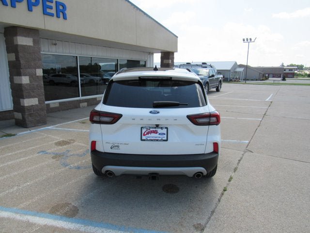 Used 2025 Ford Escape Platinum w/ Premium Technology Package AWD/4WD image 6