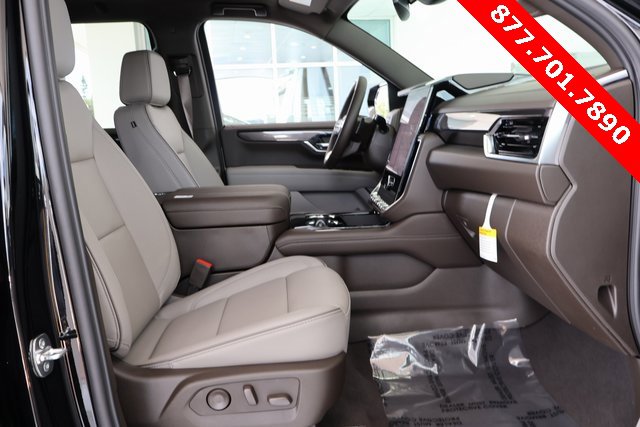 New 2025 GMC Yukon XL Elevation image 22