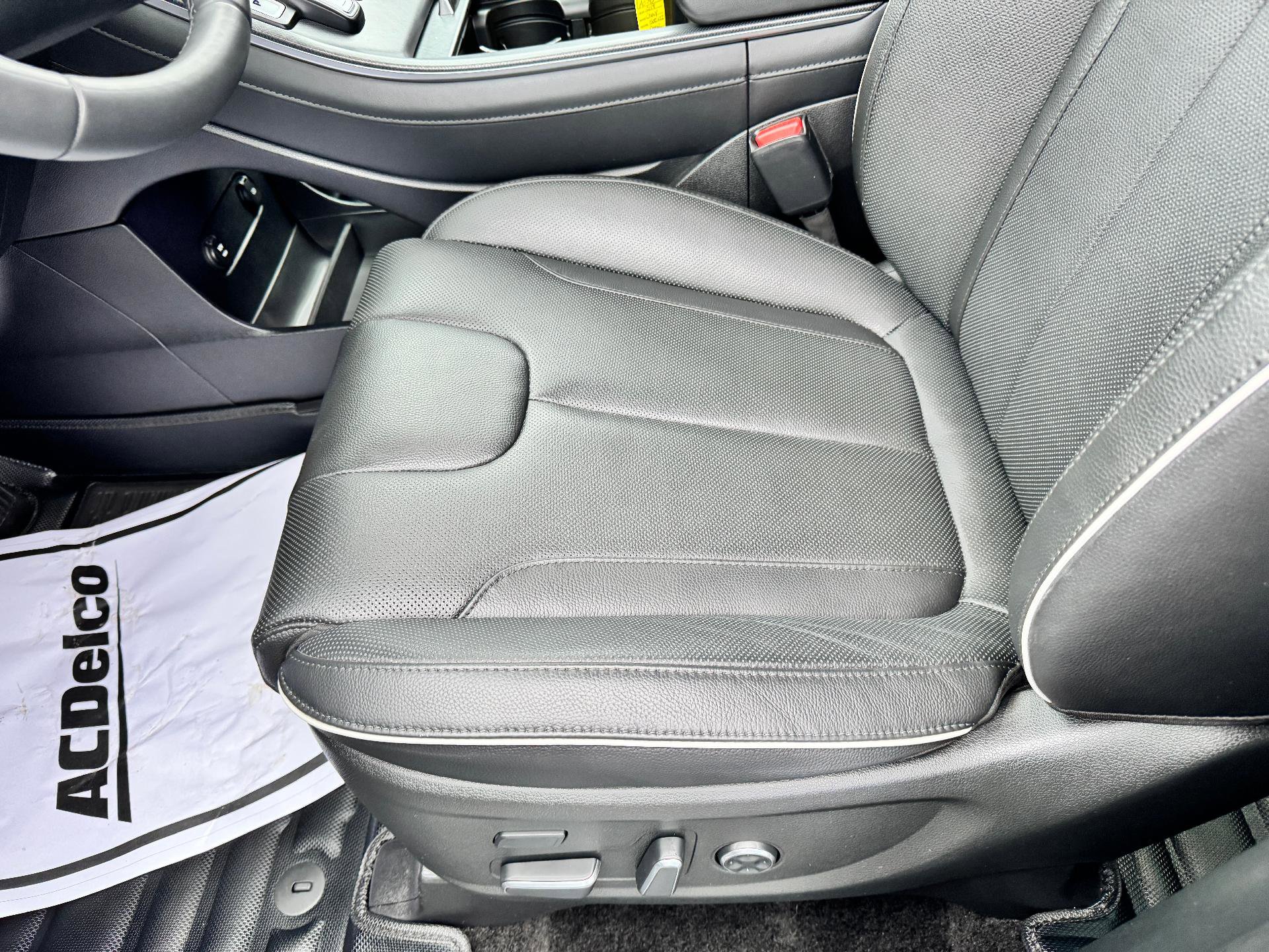 Used 2025 Hyundai Palisade Limited image 11