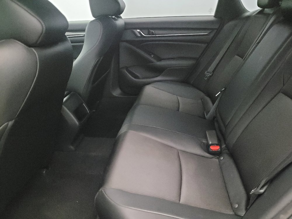 Used 2019 Honda Accord Sport image 18
