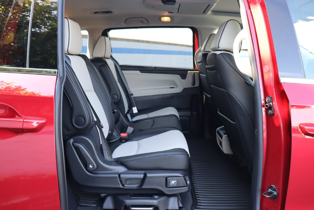 New 2027 Honda Odyssey Elite image 14