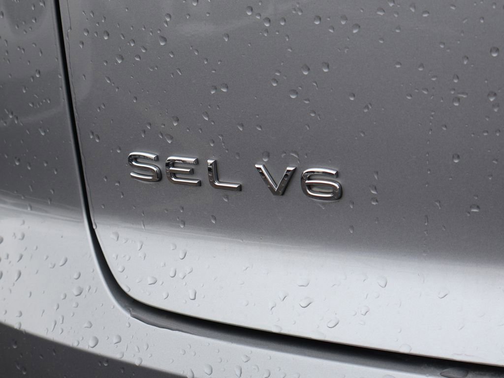 Certified 2022 Volkswagen Atlas Cross Sport SEL R-Line image 21