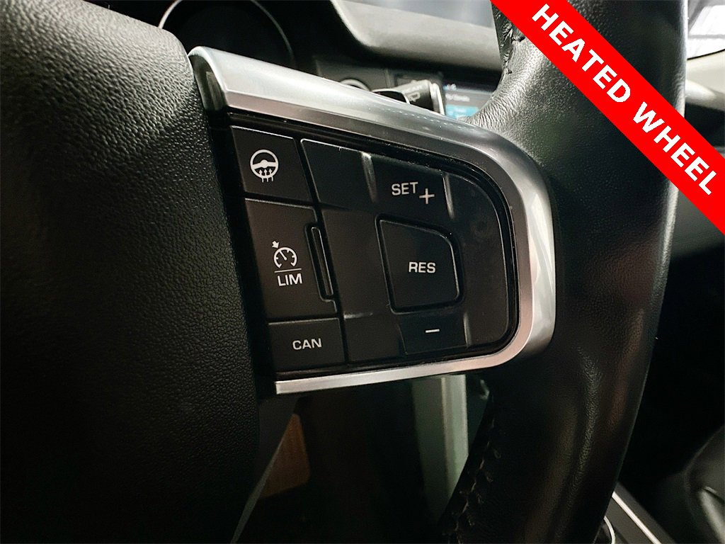 Used 2018 Land Rover Discovery Sport HSE image 36