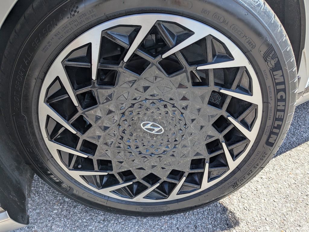 Used 2023 Hyundai Ioniq 5 Limited image 29