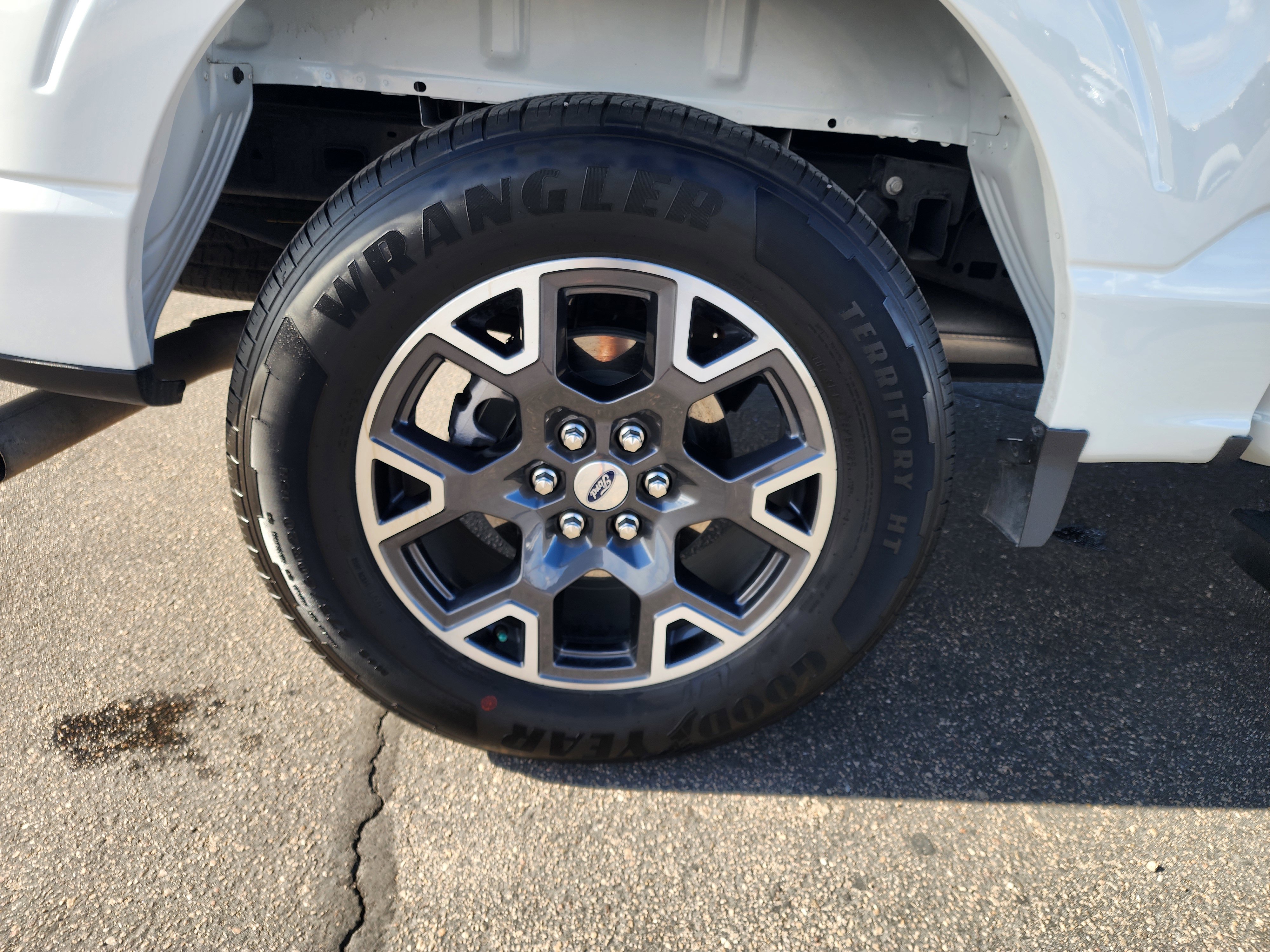 Used 2024 Ford F150 STX image 14