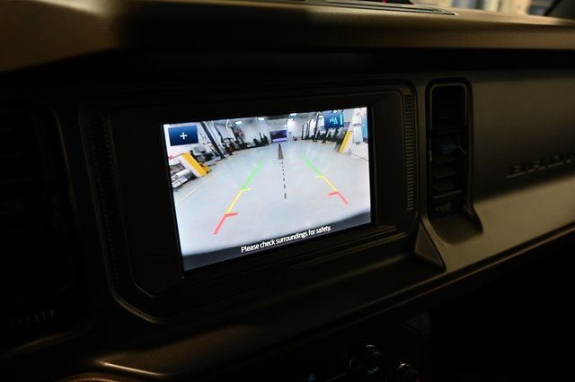 Used 2022 Ford Bronco Outer Banks image 18