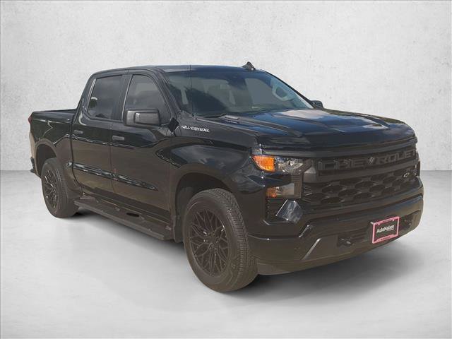 Used 2025 Chevrolet Silverado 1500 Custom RWD image 3