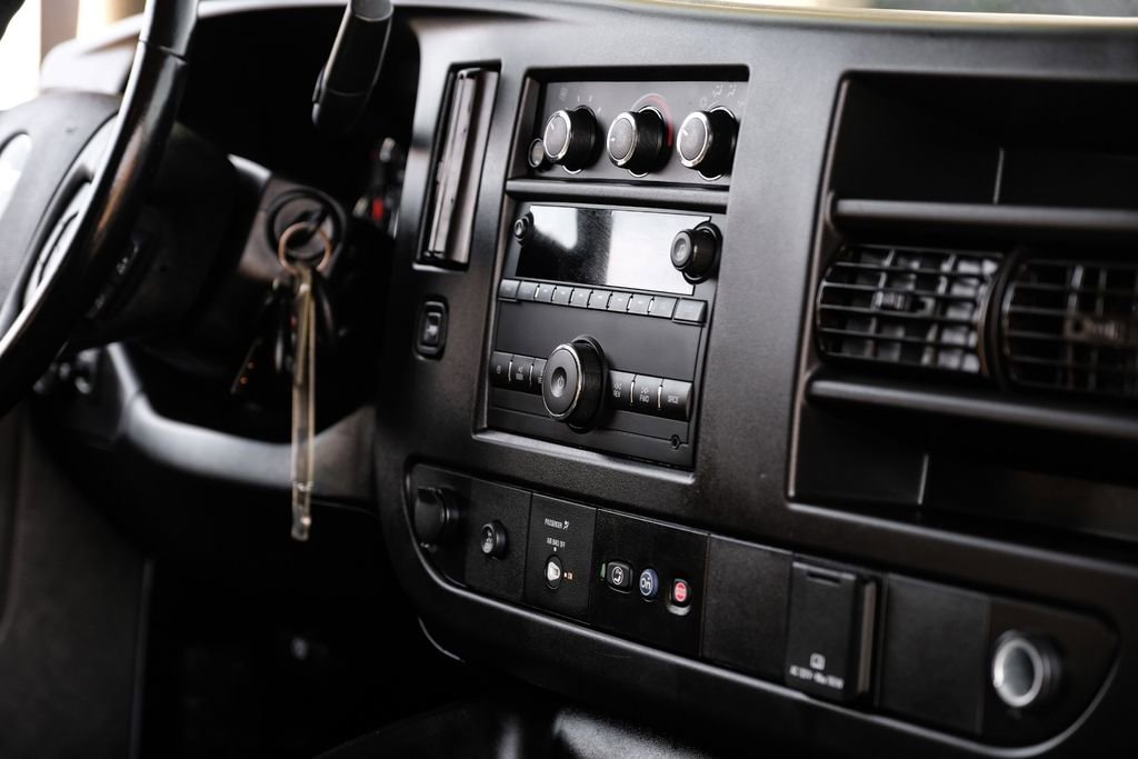 Used 2022 Chevrolet Express 2500 Extended w/ Driver Convenience Package image 17