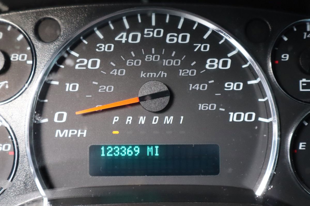 Used 2020 Chevrolet Express 2500 w/ Enhanced Convenience Package image 42