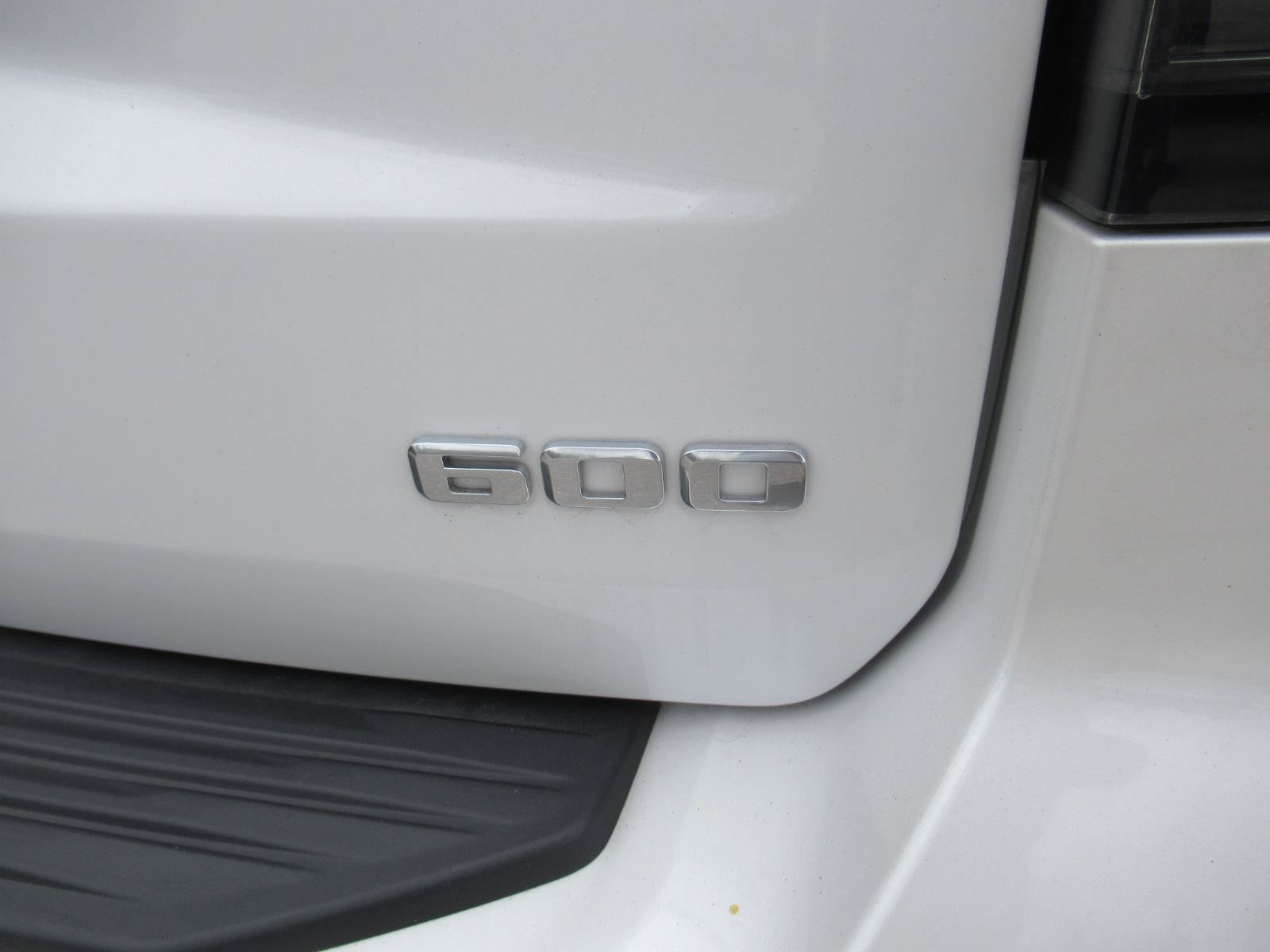 Used 2024 Cadillac Escalade ESV Premium Luxury AWD/4WD image 11