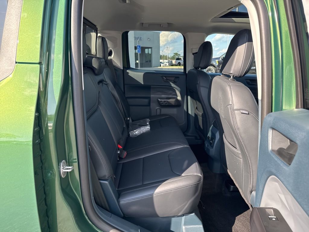 New 2025 Ford Maverick Lariat w/ Black Appearance Package image 18