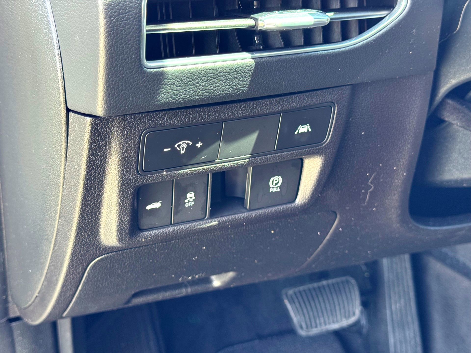 Used 2023 Hyundai Sonata Limited image 15