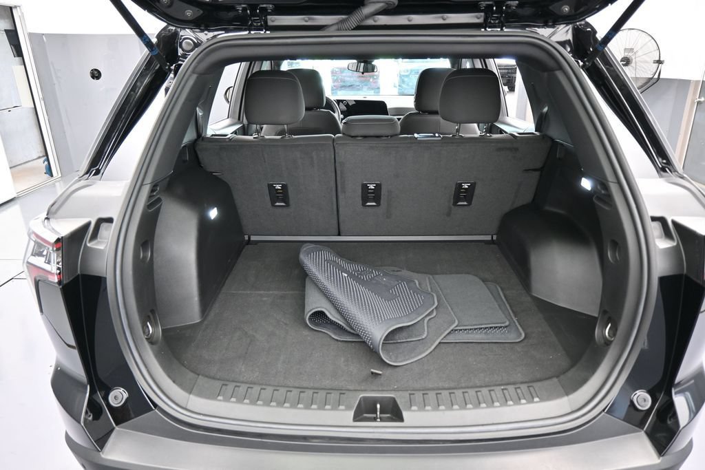 Used 2025 Chevrolet Equinox LT FWD image 39